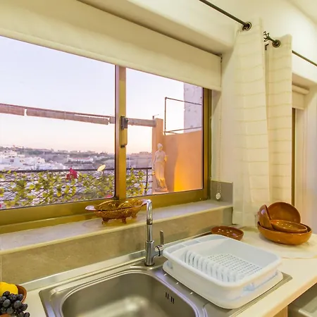 Sunny Maltese Townhouse Madonnina - Happy * Kalkara