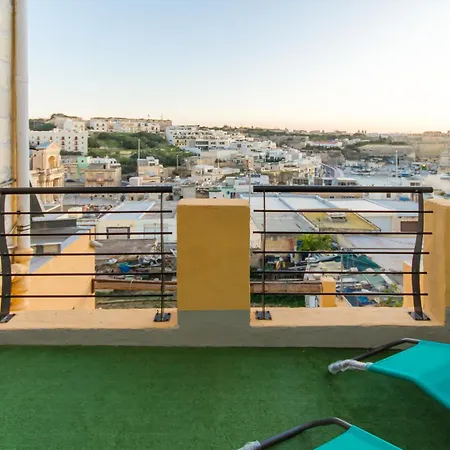 Sunny Maltese Townhouse Madonnina - Happy דירה Kalkara