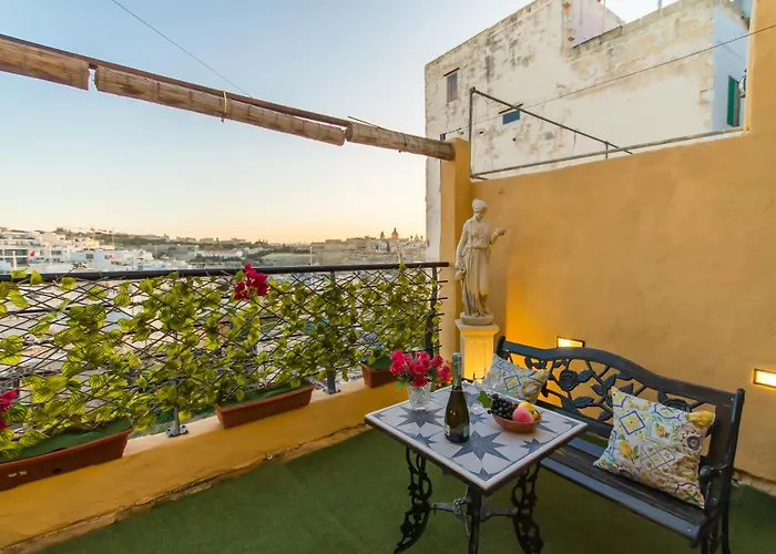 Sunny Maltese Townhouse Madonnina - Happy Lägenhet