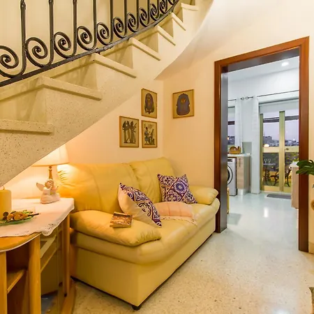 Sunny Maltese Townhouse Madonnina - Happy * Kalkara