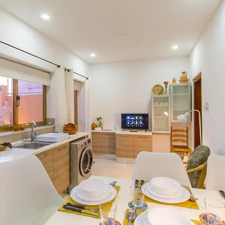Apartament Sunny Maltese Townhouse Madonnina - Happy