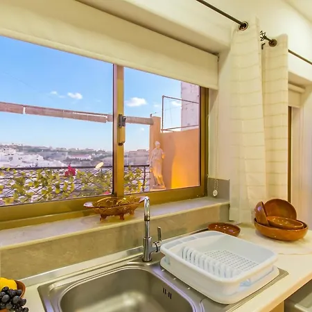 Apartment Sunny Maltese Townhouse Madonnina - Happy Kalkara